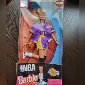 Barbie 1998 NBA Lakers